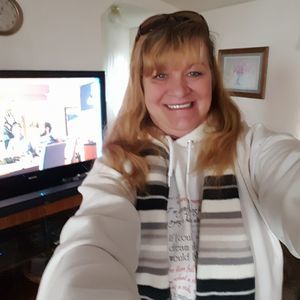 Meet your Posher, Cynthia